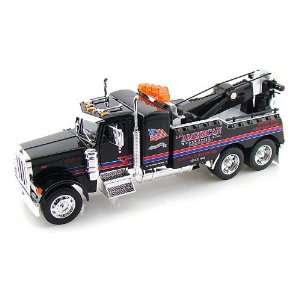  Peterbilt Model 379 Tow Truck 1/32 Black: Toys & Games