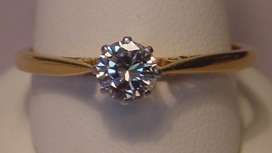 Beautiful Vintage 3/4 Carat Diamond 18k Engagement Ring  