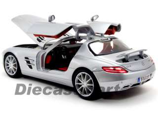 MAISTO 1:18 2011 MERCEDES BENZ SLS AMG DIECAST SILVER  