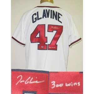  Autographed Tom Glavine Jersey   Atlanta Braves White 