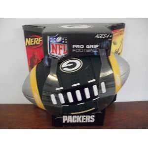  Hasbro Nerf NFL Pro Grip Football Green Bay Packers: Toys 