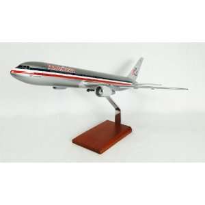  American Airlines Boeing 767 300 Model Airplane: Toys 
