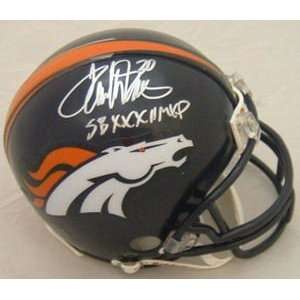    NEW Terrell Davis SIGNED Broncos Mini Helmet