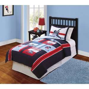  Hockey Game Full Quilt with 2 Shams