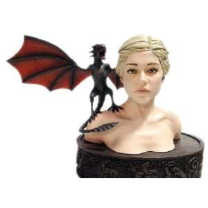    Dark Horse Deluxe Game of Thrones: Daenerys Bust: Toys & Games