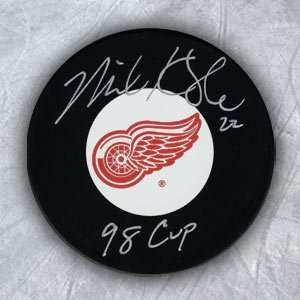   KNUBLE Detroit Red Wings SIGNED 98 Cup Puck Sports Collectibles