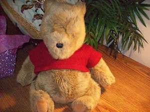 Gund Classic Pooh bear plush 11 stuffed animal  