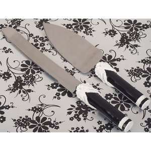   Keepsake: The Black and White collection Cake and Knife set.: Baby
