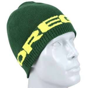 Nike Oregon Ducks Green Big Logo Knit Beanie Cap:  Sports 