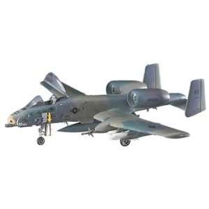   72 A 10A Thunderbolt II (Plastic Model Airplane) Toys & Games
