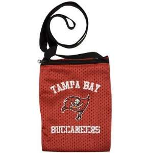    Tampa Bay Buccaneers Jersey Game Day Pouch: Sports & Outdoors