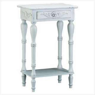   CARVED ANTIQUE STYLE DISTRESSED WHITE NIGHTSTAND END TABLE NEW  