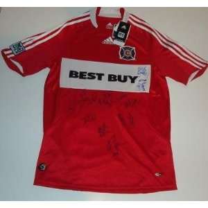  2011 CHICAGO FIRE team signed soccer jersey W/COA 