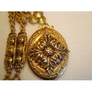    Vintage Victorian Style Gold Locket Necklace. 