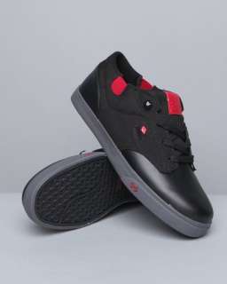   Lo Classic Low Cut Skate/Fashion Sneaker Black/Mars Red  