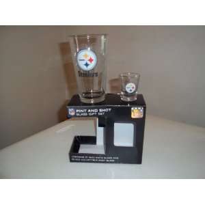  Pittsburgh Steelers Pint and Shot Glass Gift Set 