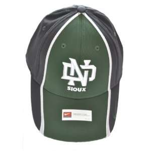  Nike University of North Dakota Fighting Sioux Hat Sports 