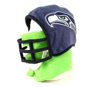   NFL Ultimate Fan Fleece Helmet Beanie Hat (Youth Medium): Sports