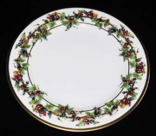Macys Royal Gallery THE HOLLY AND THE IVY Dinner Plate  