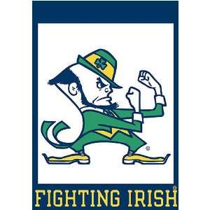   : Notre Dame Fighting Irish NCAA Screen Print Flag: Sports & Outdoors