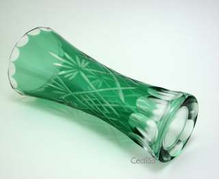 GREEN CUT TO CLEAR GLASS FLOWER BUD VASE  