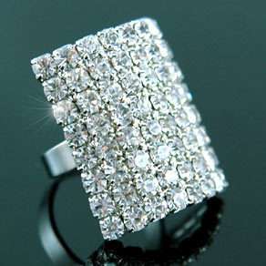 Queen Jumbo Sparkling Ring use Swarovski Crystal SR045  