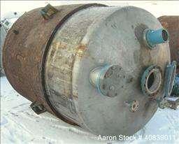 Used  Acme Tank, 1500 Gallon, 304 Stainless Steel, Vert  