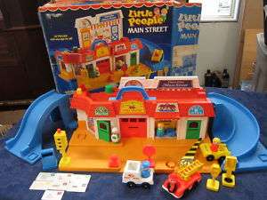 Fisher Price Little People Main Street MAIL Box 2500 G  