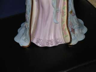 Lenox Legendary Princess Queen Snow White Figurine  