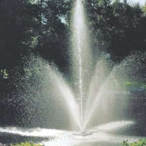   Aerator 13000 Clover Fountain  115V   .5 HP Patio, Lawn & Garden